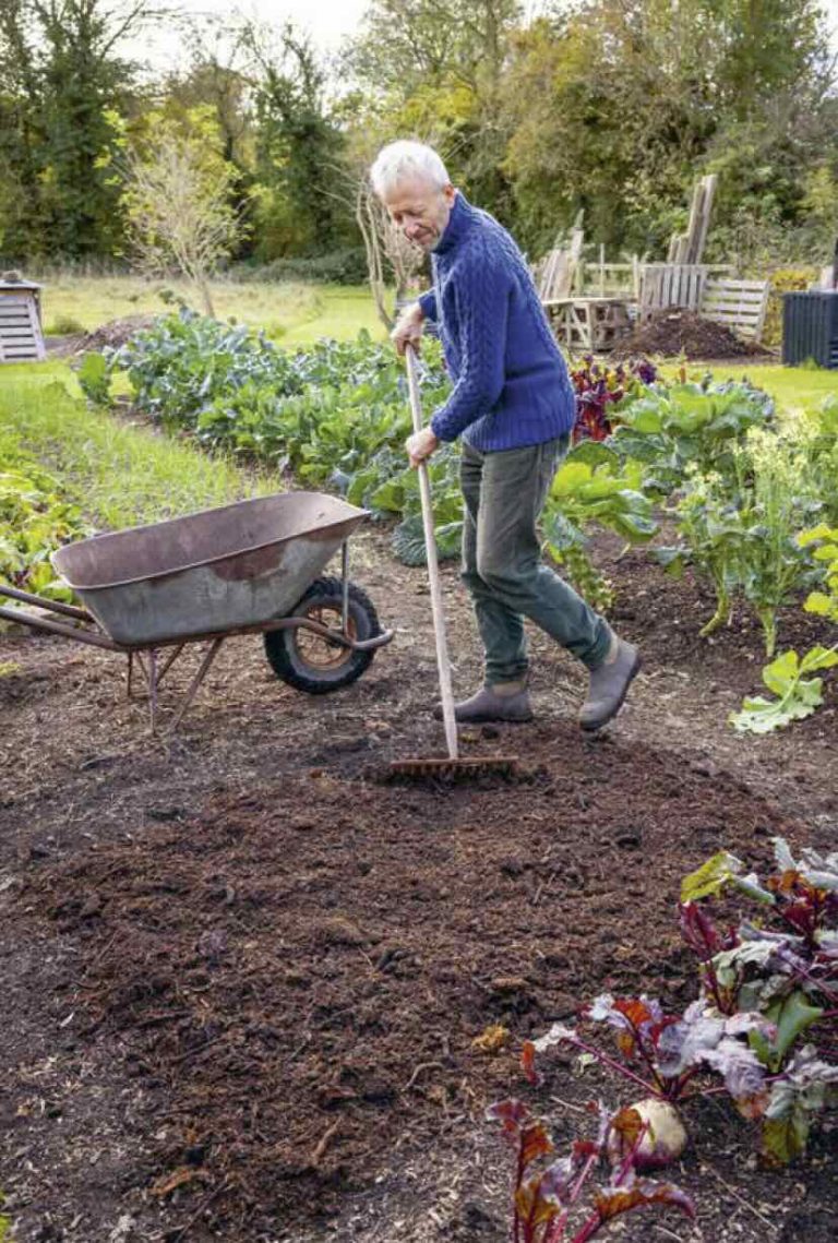 less work, healthier soil: no-dig gardening, with charles dowding